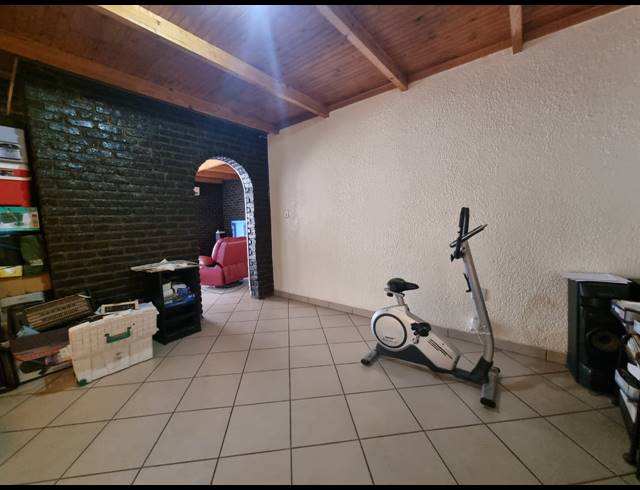 3 BEDROOM APARTMENT BLOCK FOR SALE IN SONLAND PARK